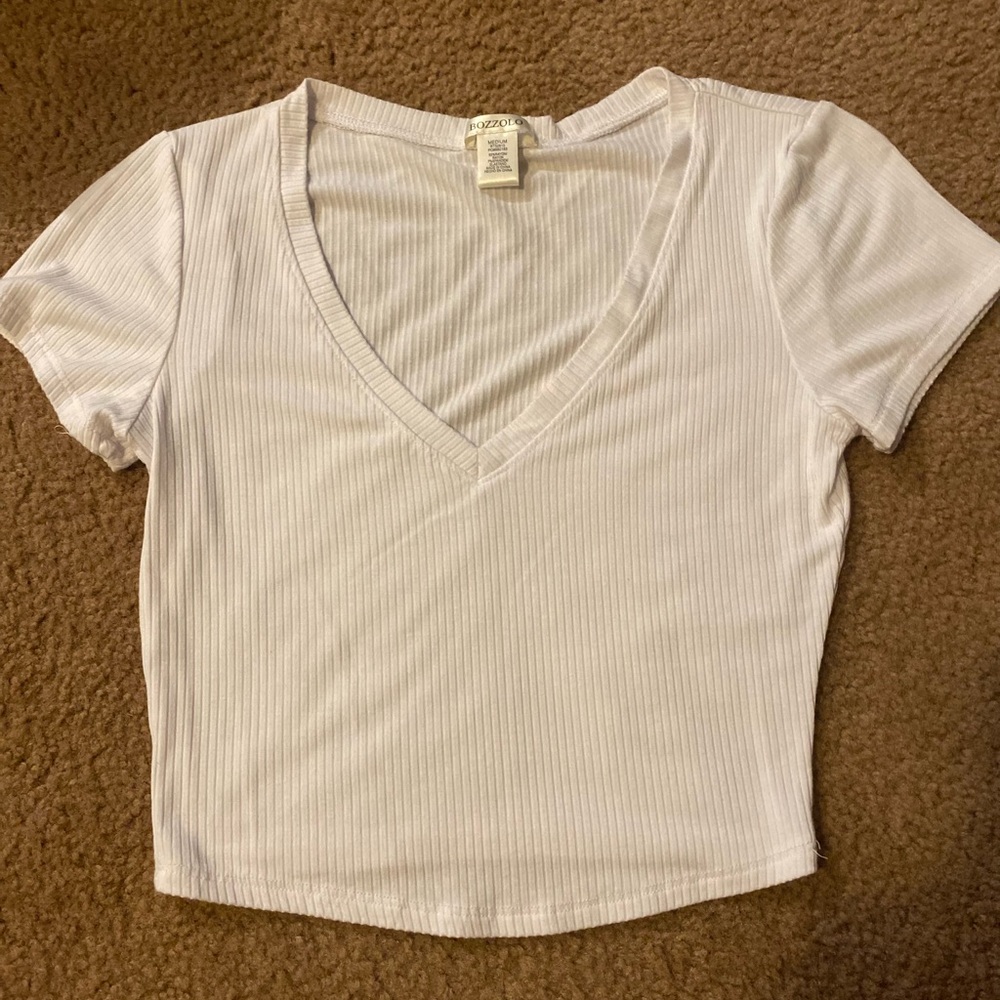 Bozzolo Ivory Ribbed V-Neck Crop Top